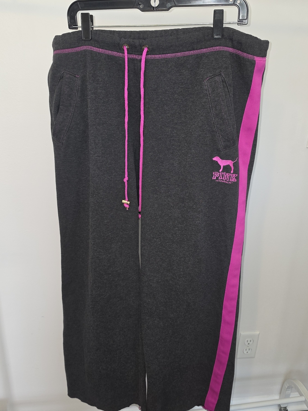 Vintage Victoria's Secret PINK black sweatpants with pink